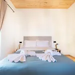 Mani View Luxury House דירה *