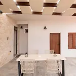 Mani View Luxury House דירה *