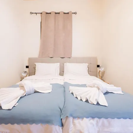 Mani View Luxury House *