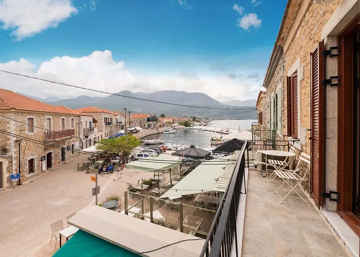 Mani View Luxury House *